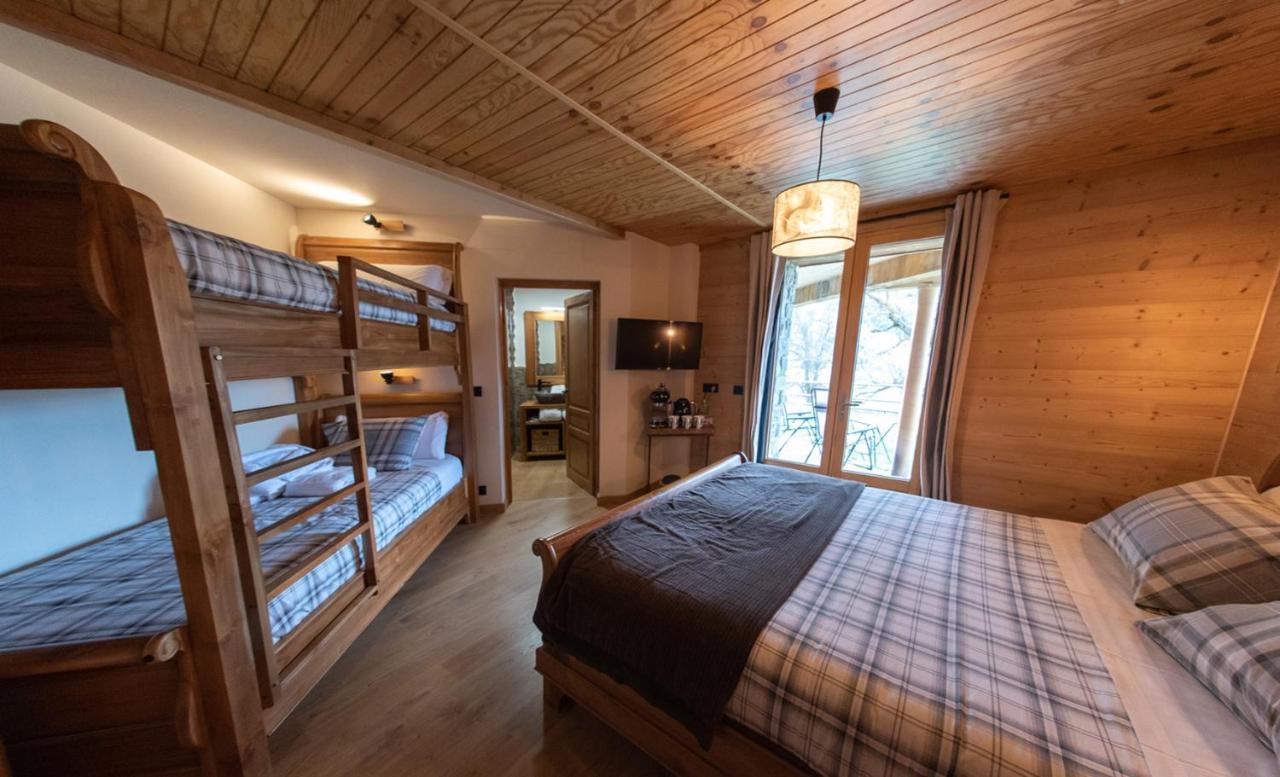 La Masia Del Taulat Chambres D'Hotes Llo Bagian luar foto