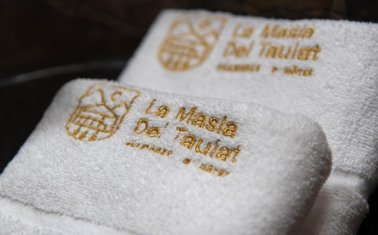 La Masia Del Taulat Chambres D'Hotes Llo Bagian luar foto