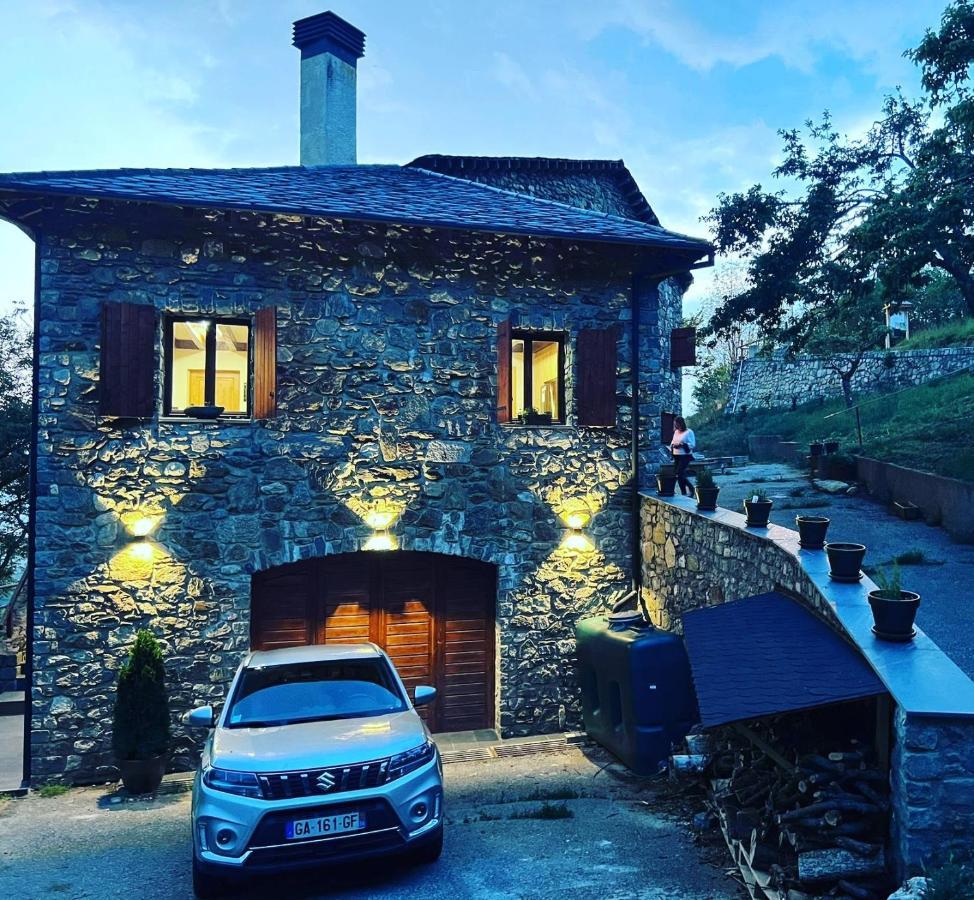La Masia Del Taulat Chambres D'Hotes Llo Bagian luar foto